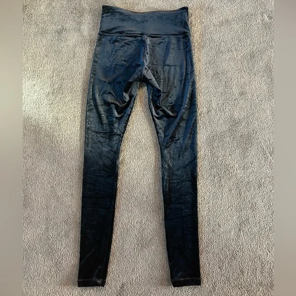 Athleta Women’s Velvet Tight - Picture 4 of 10